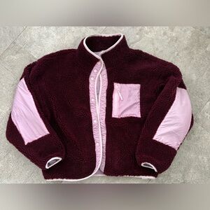 Fabletic’s Woman’s Sherpa Jacket